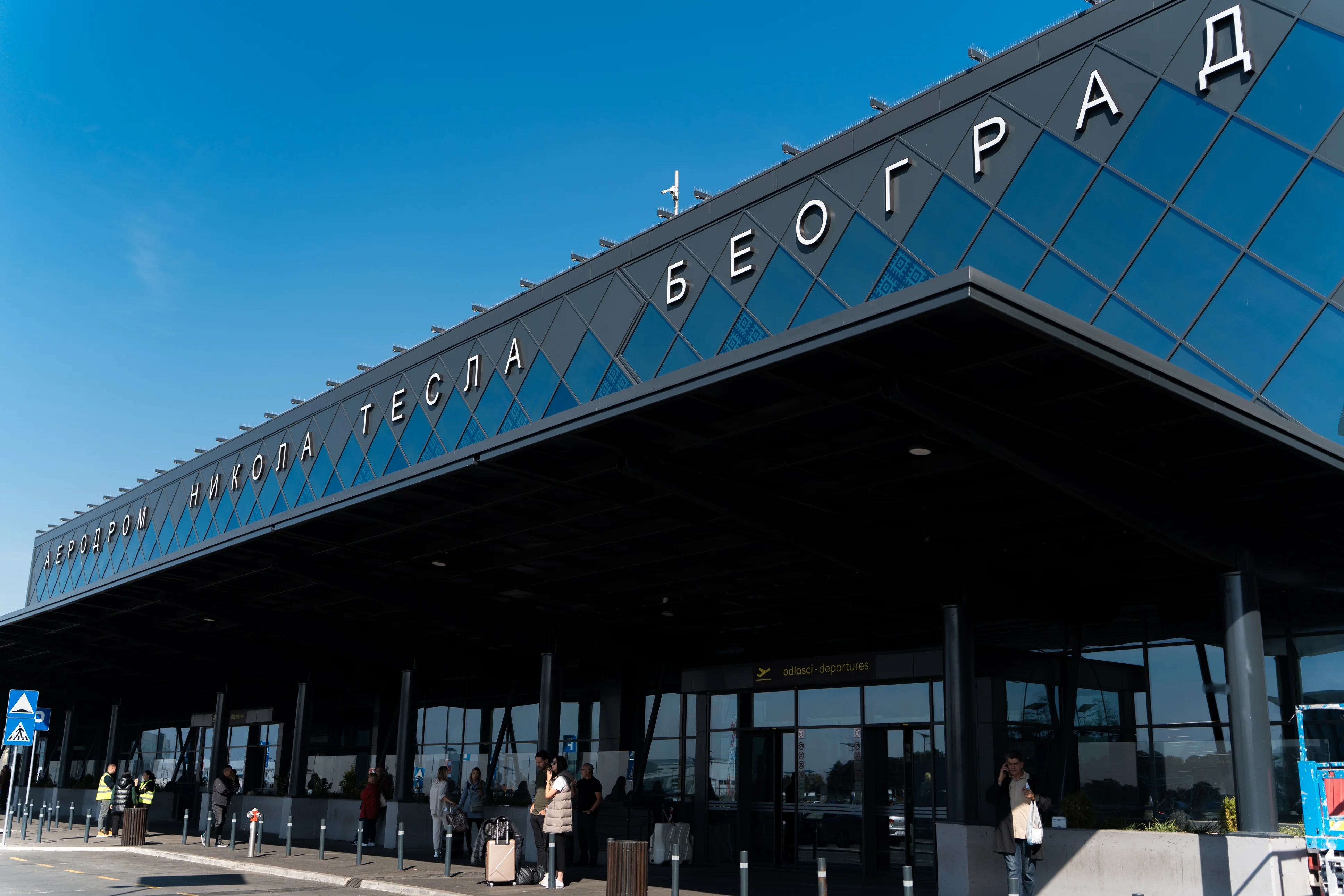 Flughafen Nikola Tesla – 11 km vom Hotel Mini City Zemun