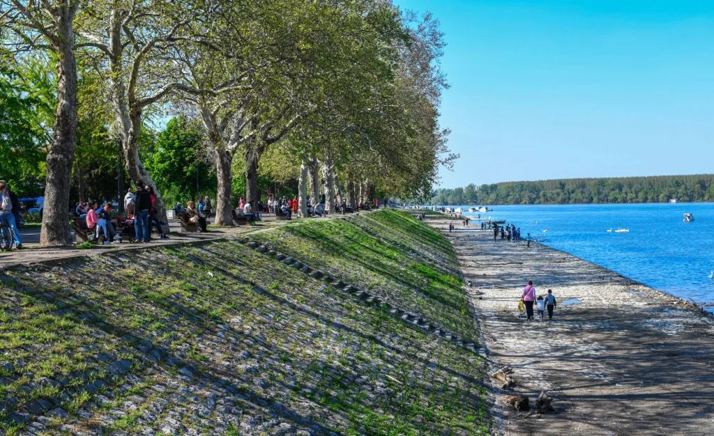 Zemunski kej na Dunavu – 15 minuta od hotela Mini City Altina