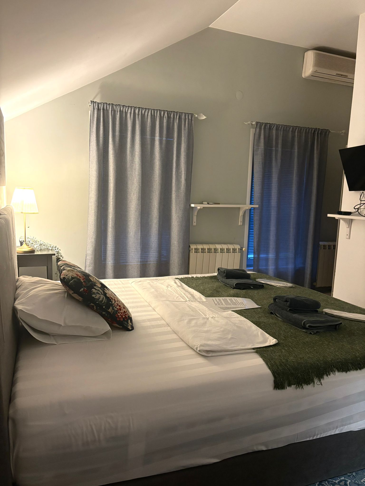 Izgled spavace sobe u hotelu Mini City Altina